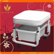 Taboret z pojemnikiem - regulowana wysokość