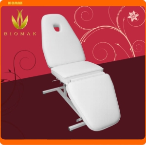 Fotel Biomak FR 101 z otworem